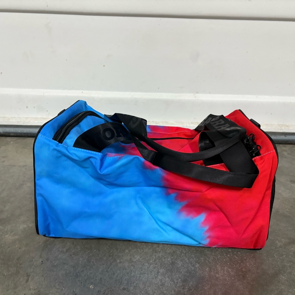 BNIB Gatorade Duffel Bag
